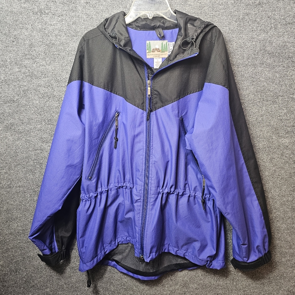 Eastern Mountain Sports Outdoor Jacket With Activent Mesh Lining Hooded